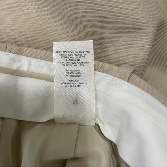 Aritzia Babaton Vogue Pant Cream
Size 00 - Picture 12 of 12
